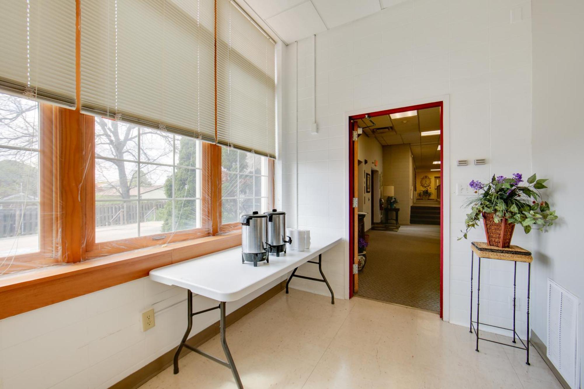 Apartment Vacation With Shared Amenities *