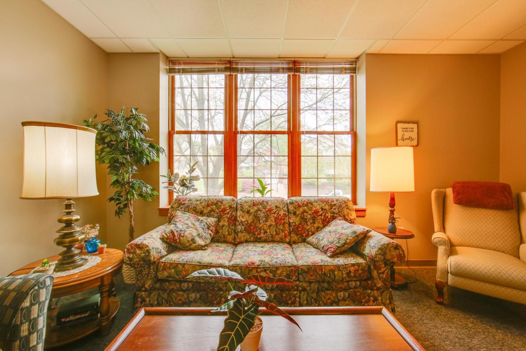 Vacation With Shared Amenities * New Kensington