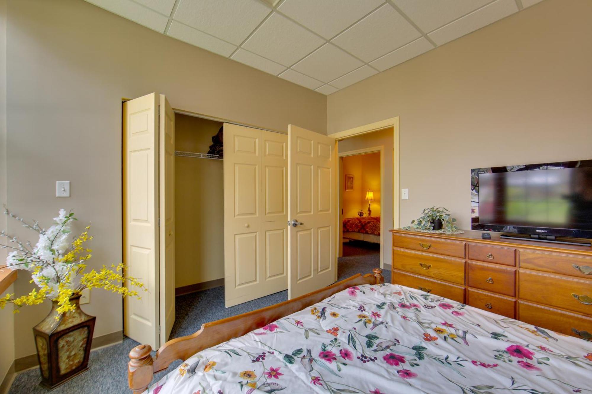 Vacation With Shared Amenities New Kensington